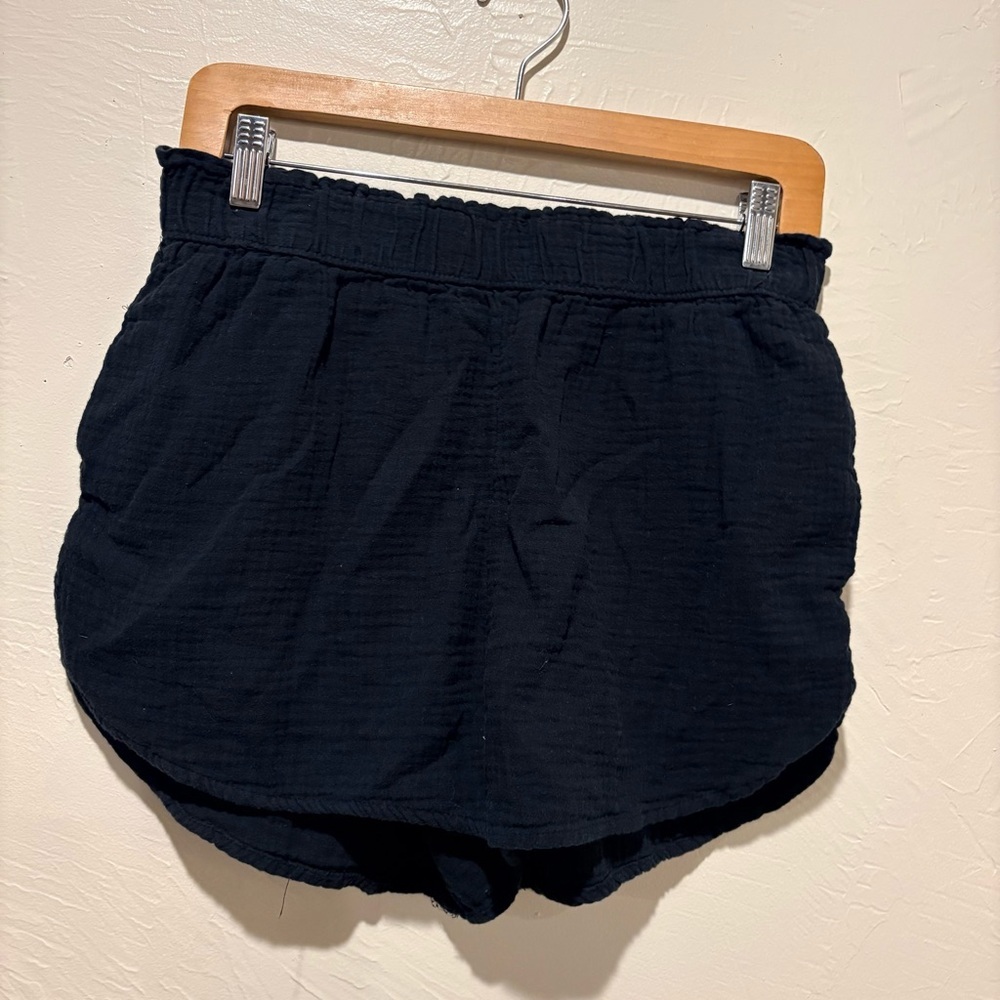 Universal Thread Black Shorts - Picture 2 of 4